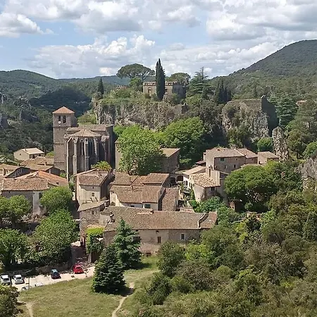 Βίλα Mourezeva *